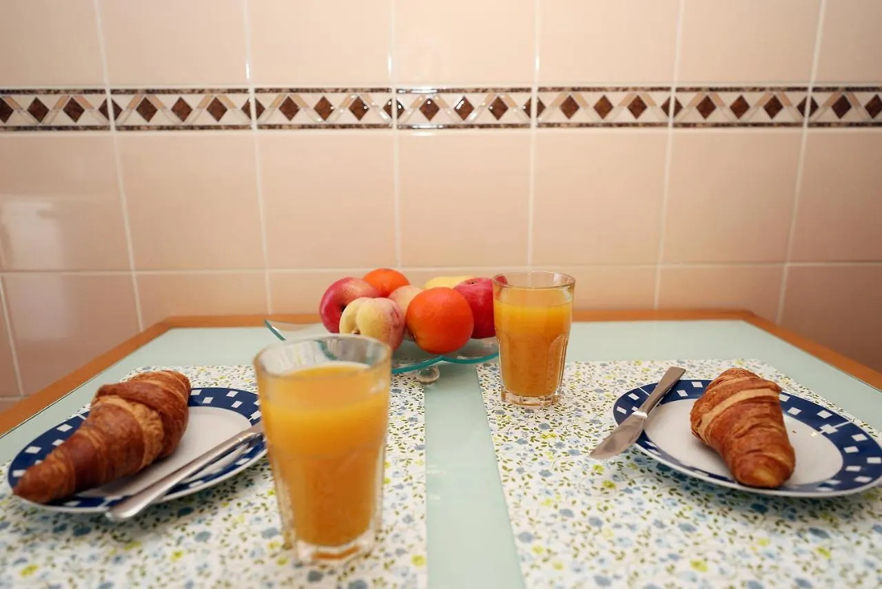 C24 - Sandy Way 3 Bed Apartment In לאגוּ‏ש