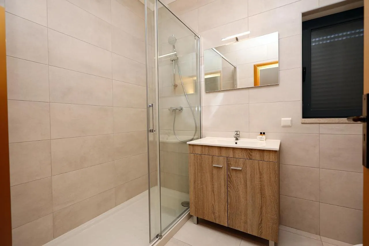 C24 - Sandy Way 3 Bed Apartment In לאגוּ‏ש