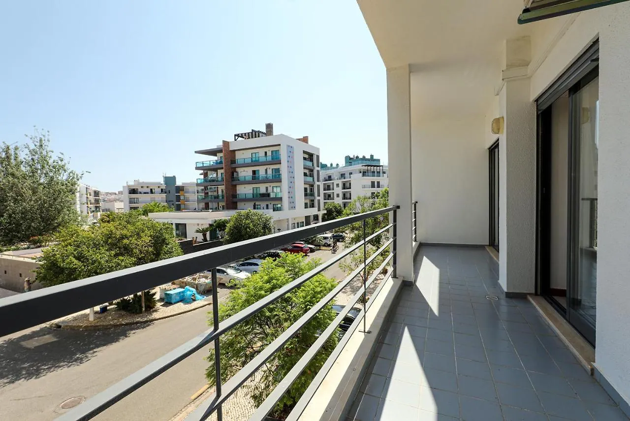 C24 - Sandy Way 3 Bed Apartment In לאגוּ‏ש